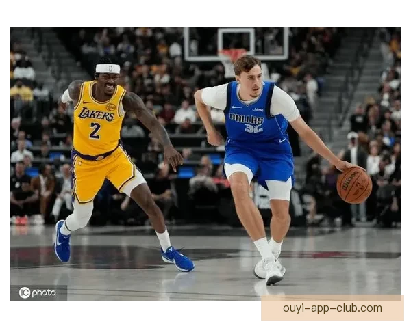 独行侠弗拉格本季九场砍三十以上领先其他新秀总和